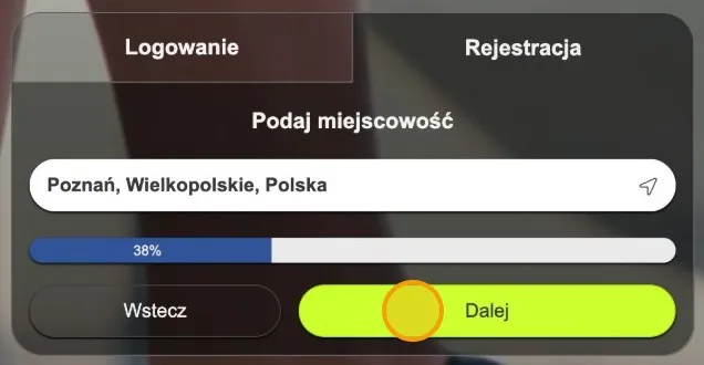 Formularz rejestracji Datezone z uzupełnionym polem miejscowości i zaznaczonym przyciskiem Dalej